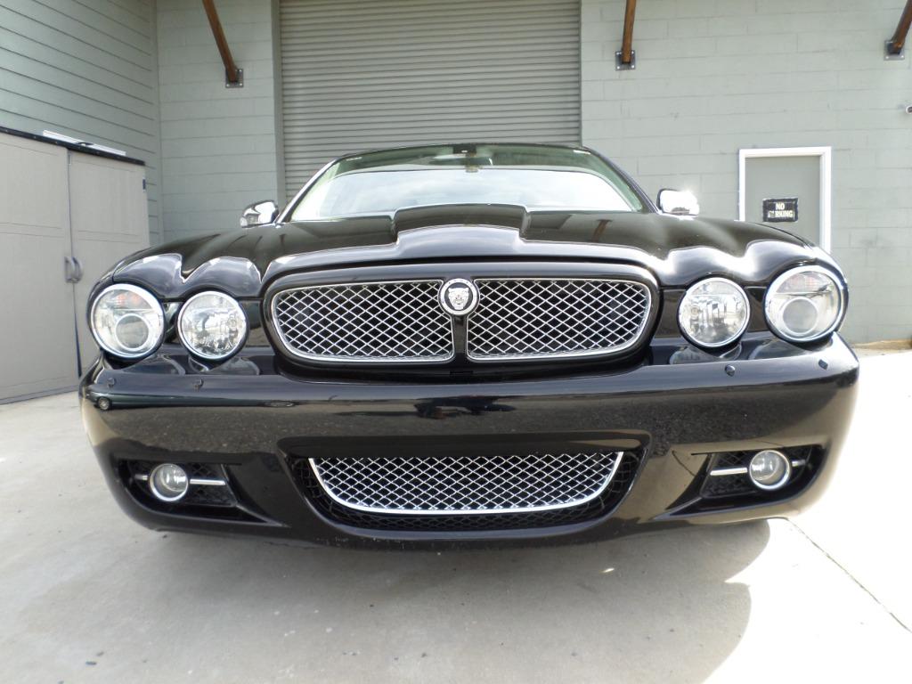 2008 Jaguar XJ-Series XJ8 photo